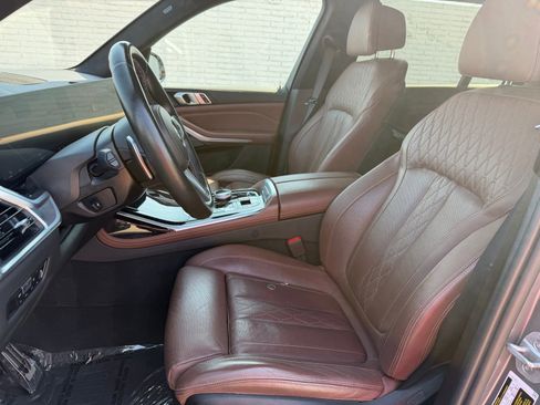 Used 2023 BMW X7 M60i w/ Executive Package image 20