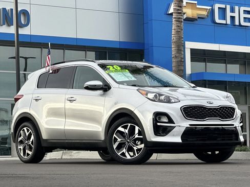 Used 2020 Kia Sportage EX w/ EX Technology Package image 2
