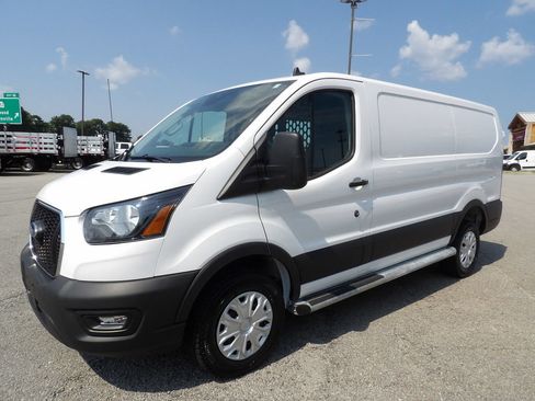 Used 2025 Ford Transit 250 Low Roof w/ Exterior Upgrade Package RWD image 3
