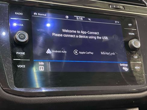 Used 2022 Volkswagen Tiguan SE image 12