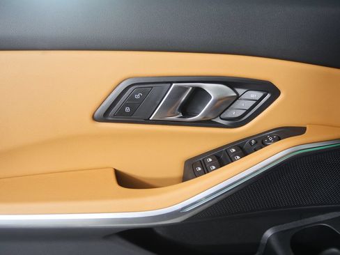 New 2026 BMW 330i Sedan w/ Convenience Package RWD image 8