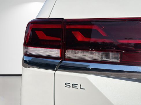 New 2026 Volkswagen Atlas SEL Premium R-Line AWD/4WD image 10