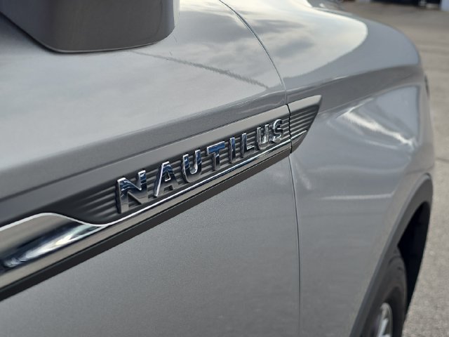 Certified 2023 Lincoln Nautilus AWD w/ Premium Package image 30
