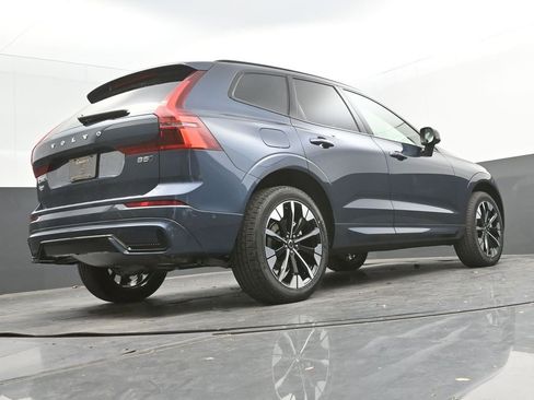 New 2026 Volvo XC60 B5 Plus w/ Protection Package Premier image 28