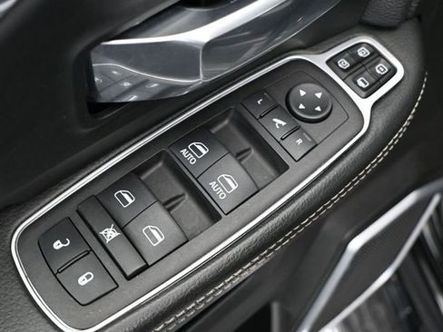 Used 2023 RAM 3500 Laramie image 23