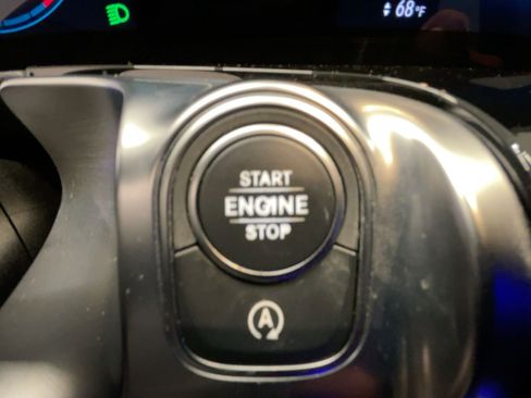 Used 2020 Mercedes-Benz GLB 250 image 24