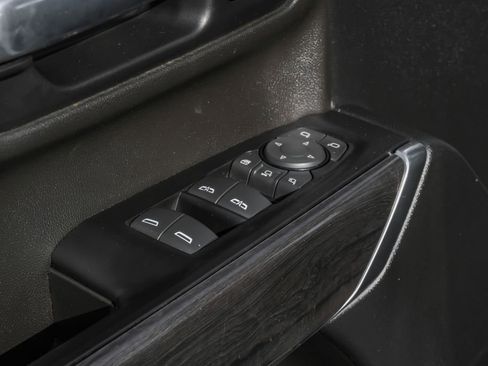 Used 2020 Chevrolet Silverado 2500 LTZ w/ LTZ Premium Package image 50