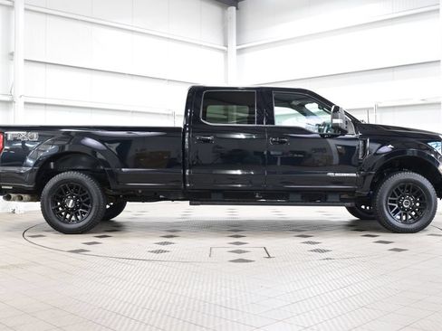 Used 2022 Ford F350 Lariat w/ Lariat Ultimate Package AWD/4WD image 9