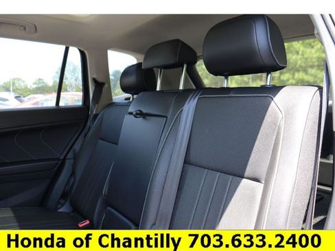 Used 2022 Volkswagen Tiguan SE image 24