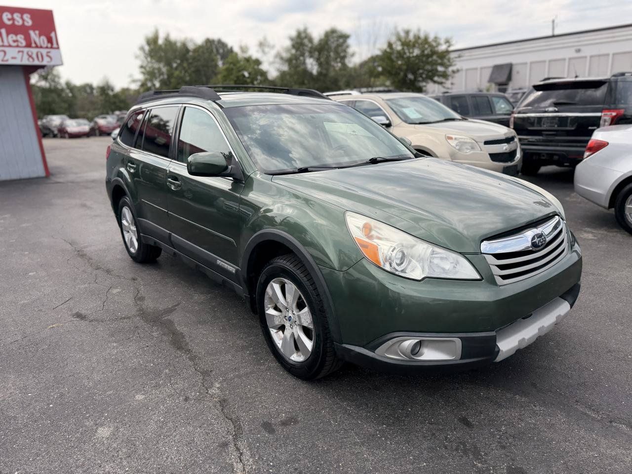 Used 2012 Subaru Outback 3.6R Limited AWD/4WD image 5