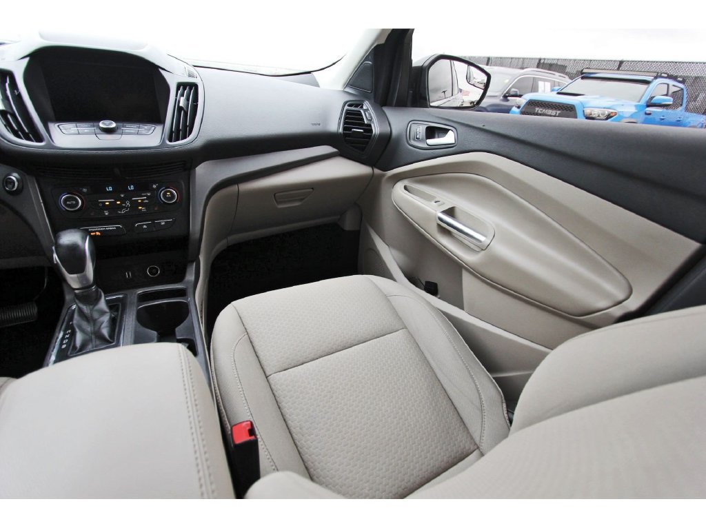 Used 2019 Ford Escape SE FWD image 10