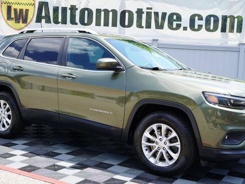 Used 2019 Jeep Cherokee Latitude w/ Popular Appearance Group AWD/4WD image 7