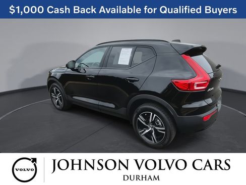 New 2026 Volvo XC40 B5 Core w/ Climate Package AWD/4WD image 6