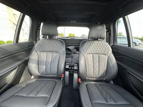 Used 2021 BMW X7 M50i w/ Cold Weather Package AWD/4WD image 35