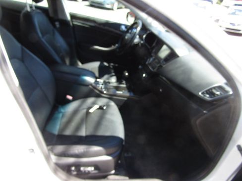 Used 2016 Kia Cadenza Limited FWD image 20