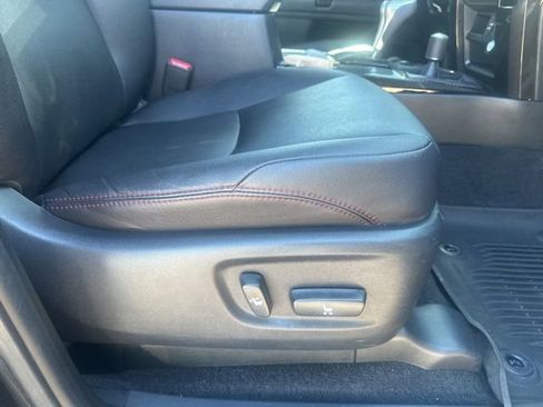 Used 2018 Toyota 4Runner TRD Off-Road Premium image 12