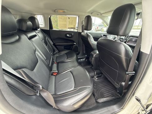 Used 2021 Jeep Compass Limited image 17