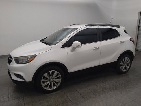 Used 2018 Buick Encore Preferred FWD image 2
