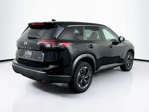 Used 2025 Nissan Rogue SV AWD/4WD image 9