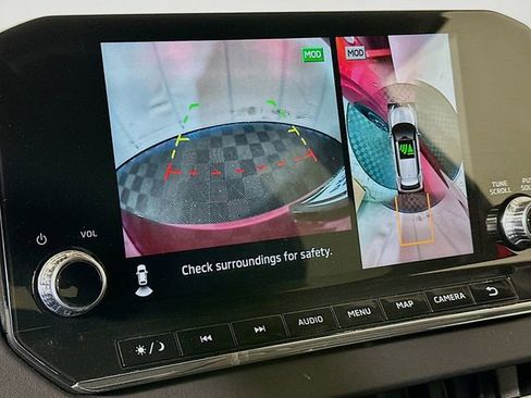 Used 2024 Mitsubishi Outlander SE image 14