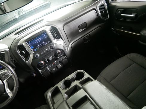Used 2019 Chevrolet Silverado 1500 LT w/ All-Star Edition AWD/4WD image 11