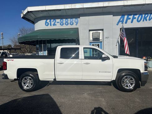Used 2017 Chevrolet Silverado 1500 LT w/ All Star Edition image 5