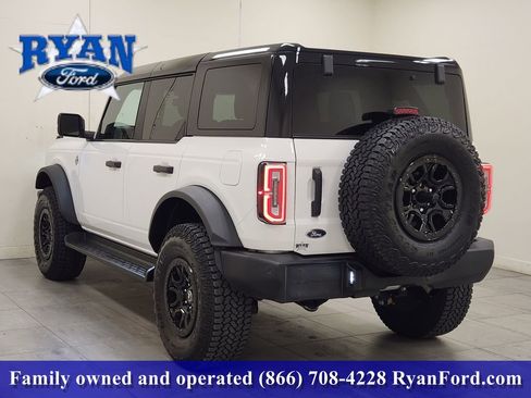 Certified 2025 Ford Bronco Outer Banks w/ Sasquatch Package image 4