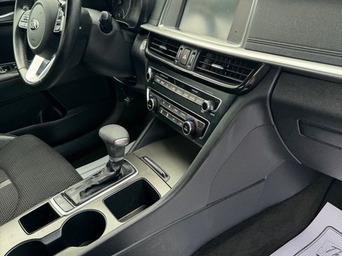 Used 2019 Kia Optima S w/ S Panoramic Sunroof Package FWD image 12