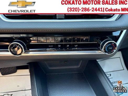 Used 2026 Chevrolet Equinox LT AWD/4WD image 24