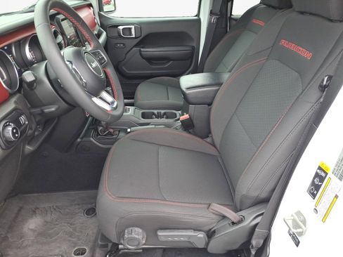 Used 2023 Jeep Gladiator Rubicon image 11