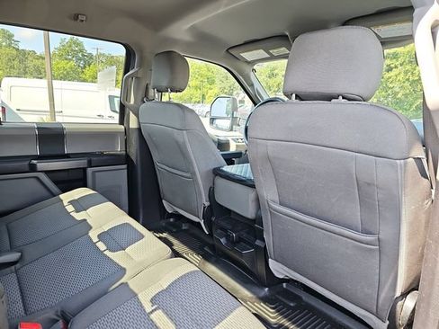 Used 2019 Ford F250 XLT w/ Snow Plow Prep Package AWD/4WD image 13