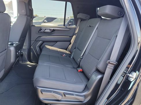 Used 2026 Chevrolet Tahoe LS RWD image 24