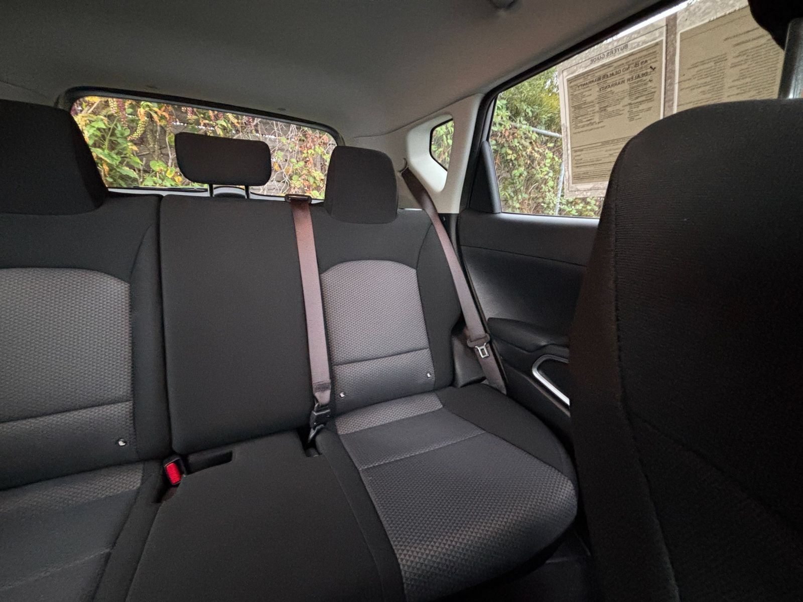 Used 2025 Kia Soul LX w/ LX Technology Package FWD image 34