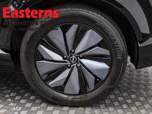 Used 2024 Nissan Ariya AWD image 33