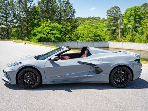Used 2024 Chevrolet Corvette Stingray Premium Conv w/ Z51 Performance Package RWD image 12