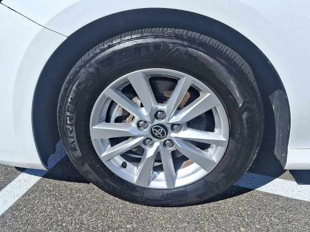 Used 2025 Toyota Camry LE FWD image 8