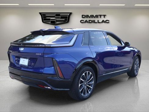 New 2026 Cadillac Lyriq Sport image 9