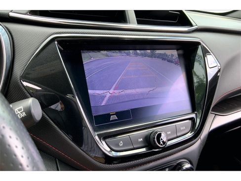 Used 2022 Chevrolet TrailBlazer RS w/ Technology Package FWD image 20