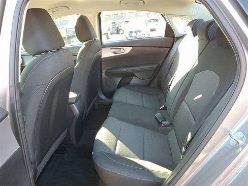 Used 2024 Kia Forte LXS w/ LXS Technology Package image 11