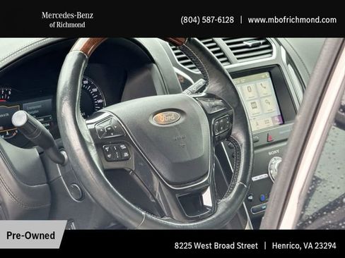 Used 2019 Ford Explorer Platinum image 12