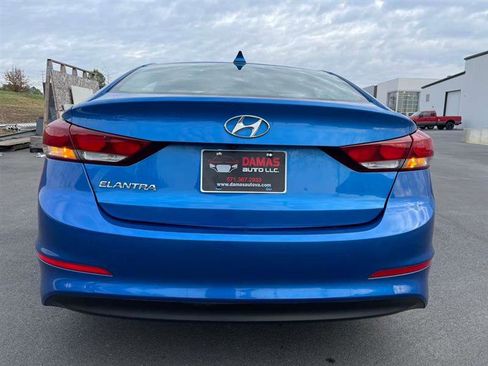 Used 2017 Hyundai Elantra SE image 41