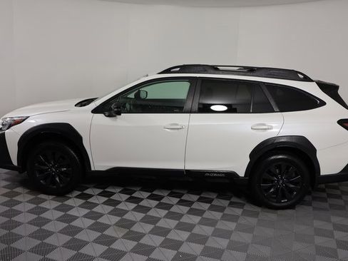 Used 2023 Subaru Outback Onyx Edition image 5