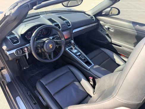 Used 2014 Porsche Boxster RWD image 16