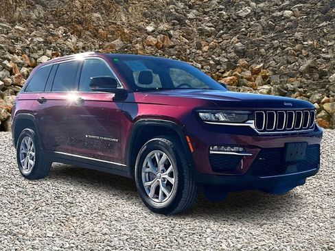 Used 2023 Jeep Grand Cherokee Limited image 9