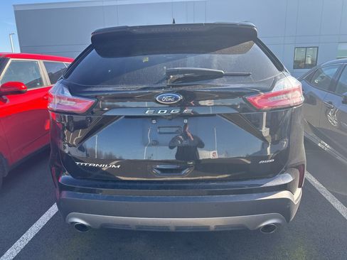 Used 2022 Ford Edge Titanium AWD/4WD image 4