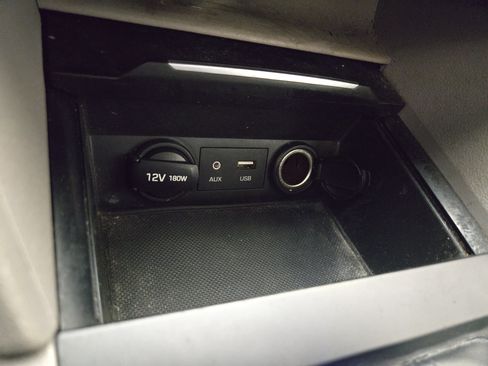 Used 2018 Hyundai Elantra SEL FWD image 24
