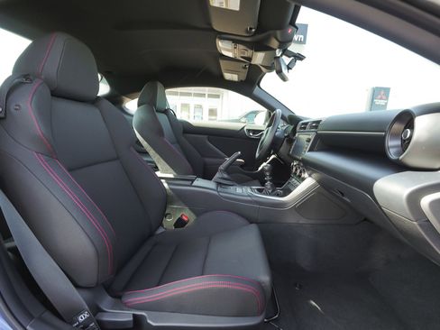 Used 2025 Subaru BRZ Premium w/ Popular Package 1 RWD image 33