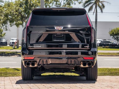 Used 2024 Cadillac Escalade V AWD/4WD image 4