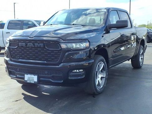 New 2026 RAM 1500 Express image 2