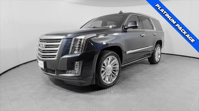 Used 2019 Cadillac Escalade Platinum AWD/4WD image 2